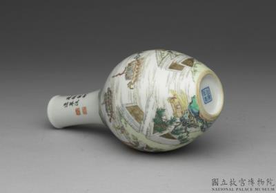 图片[2]-Gall-bladder-shaped vase with dragon boat in falangcai painted enamels, Qianlong reign (1736-1795), Qing dynasty-China Archive